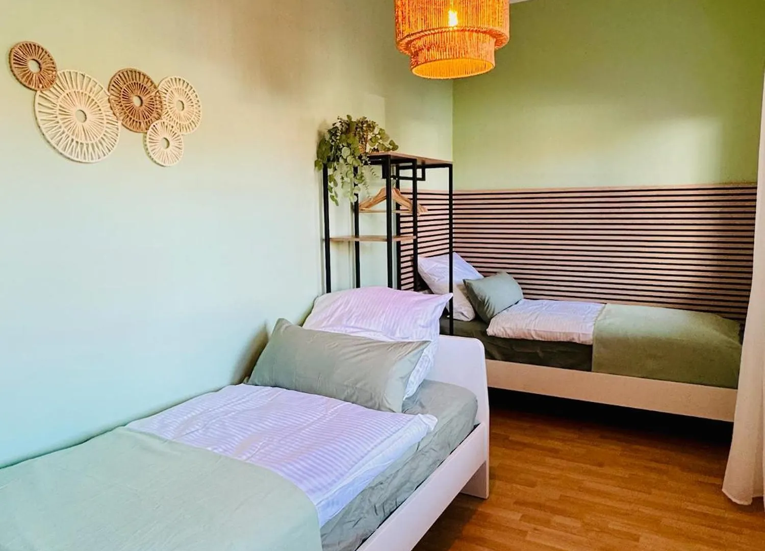 Staynature - 3 Bedroom - App Modern, Ruhig & Zentral Herzogenaurach 0*,  Tyskland